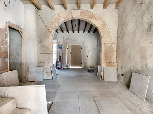 4 soverom Villa til salgs i Alaró med svømmebasseng garasje - € 2 250 000 (Ref: 8930114)