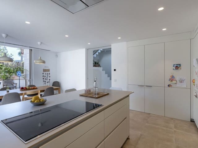 4 soveværelse Villa til salg i Calvià Pueblo, Calvià med swimmingpool garage - € 1.980.000 (Ref: 8947511)