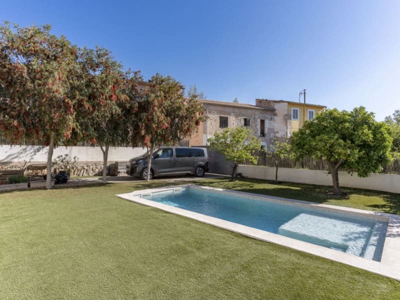 4 soverom Villa til salgs i Calvia med svømmebasseng garasje - € 1 980 000 (Ref: 8947511)