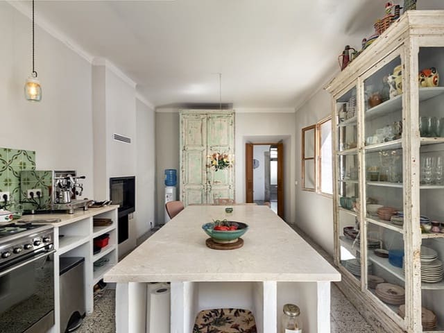 5 soverom Villa til salgs i Binissalem med svømmebasseng - € 1 980 000 (Ref: 8947512)