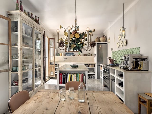 5 bedroom Villa for sale in Binissalem with pool - € 1,750,000 (Ref: 8947512)