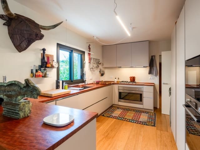 4 Zimmer Villa zu verkaufen in Portocolom, Felanitx mit Pool Garage - 2.600.000 € (Ref: 8957920)