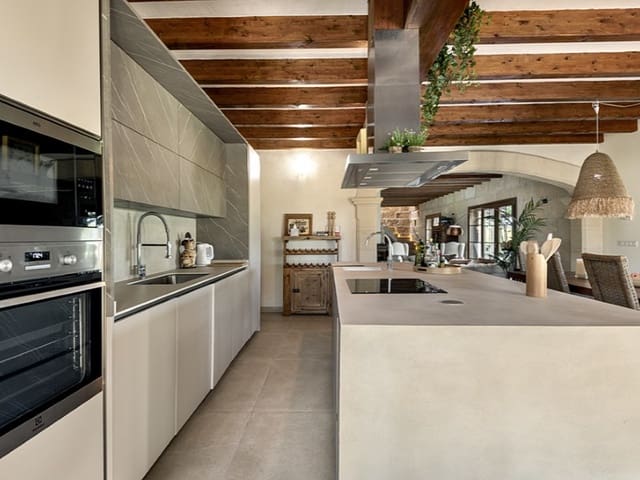 5 soverom Finca/Herregård til salgs i Llubí med svømmebasseng - € 2 300 000 (Ref: 8957921)