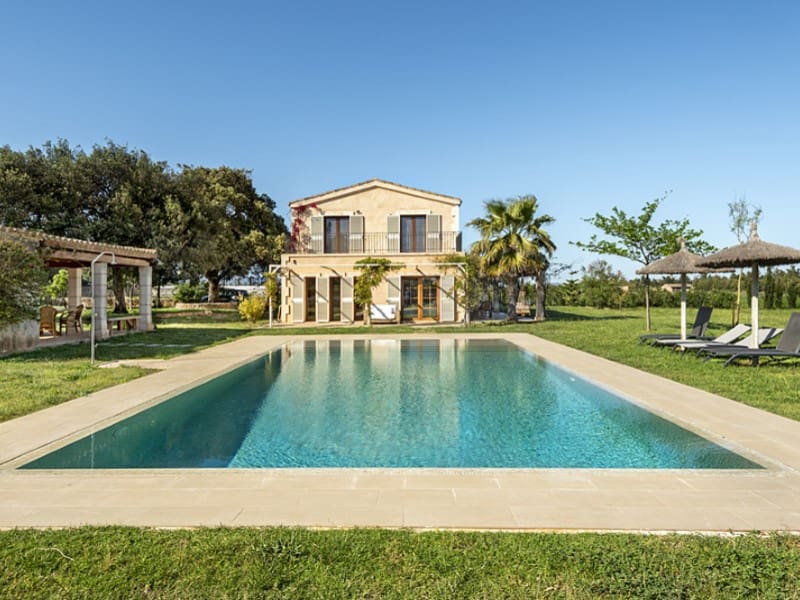 5 soveværelse Finca/Landehus til salg i Llubi med swimmingpool - € 2.300.000 (Ref: 8957921)