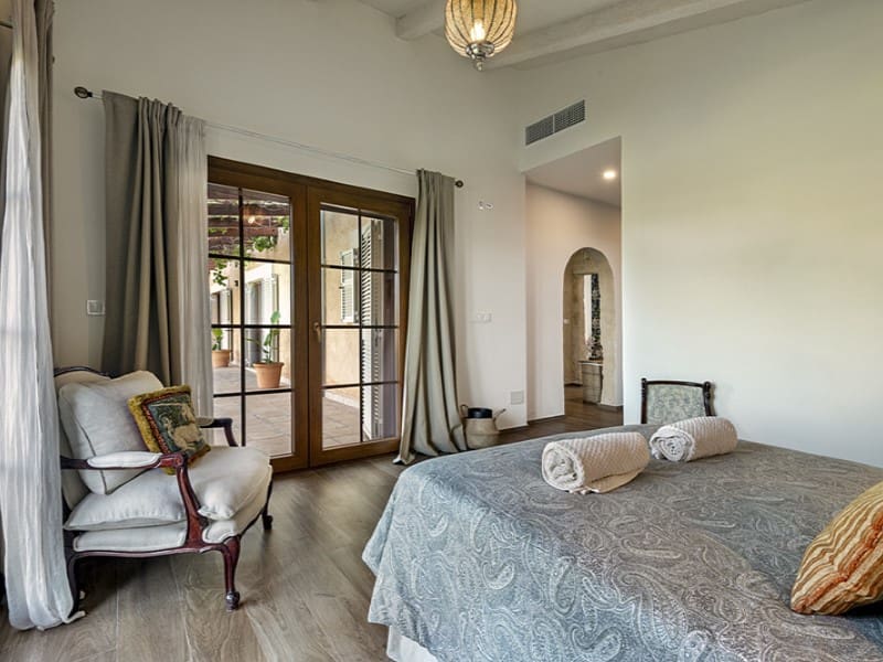 5 soveværelse Finca/Landehus til salg i Llubi med swimmingpool - € 2.300.000 (Ref: 8957921)