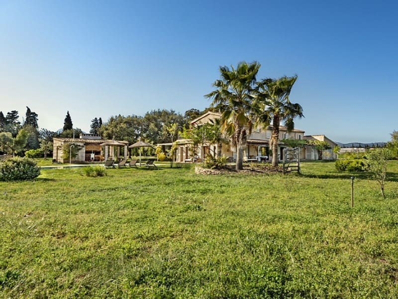 5 soveværelse Finca/Landehus til salg i Llubi med swimmingpool - € 2.300.000 (Ref: 8957921)