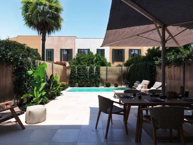 3 soveværelse Villa til salg i Campos med swimmingpool - € 685.000 (Ref: 8971583)