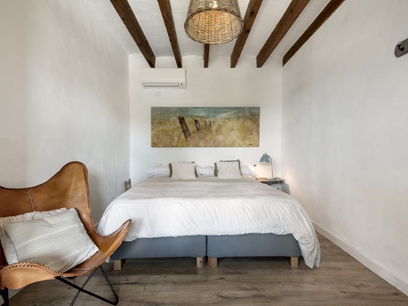 3 bedroom Finca/Country House for sale in Lloseta with pool - € 1,250,000 (Ref: 8976480)