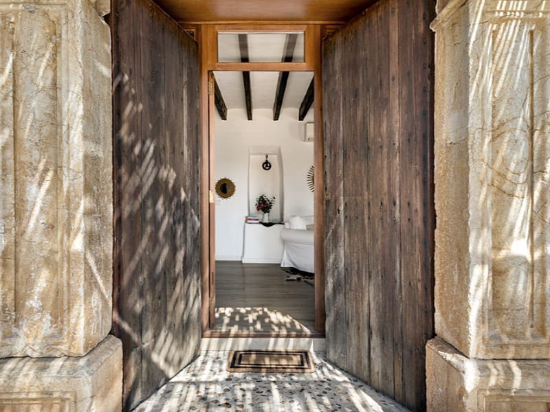 3 bedroom Finca/Country House for sale in Lloseta with pool - € 1,250,000 (Ref: 8976480)