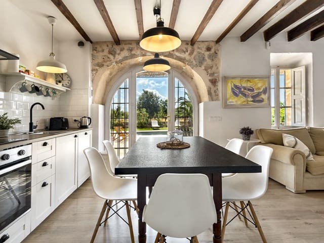 3 soveværelse Finca/Landehus til salg i Lloseta med swimmingpool - € 1.250.000 (Ref: 8976480)