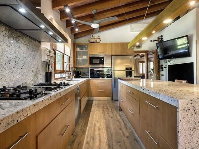 5 chambre Finca/Maison de Campagne à vendre à Santa María del Camí avec piscine garage - 1 900 000 € (Ref: 8988635)