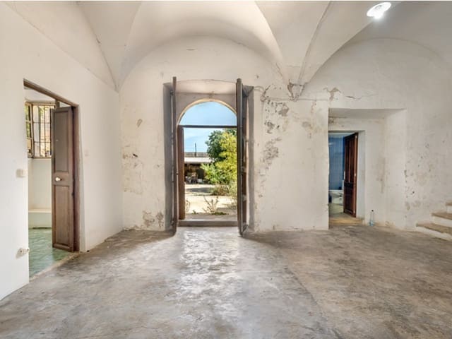 4 slaapkamer Finca/Landhuis te koop in Campos met garage - € 1.300.000 (Ref: 8994303)