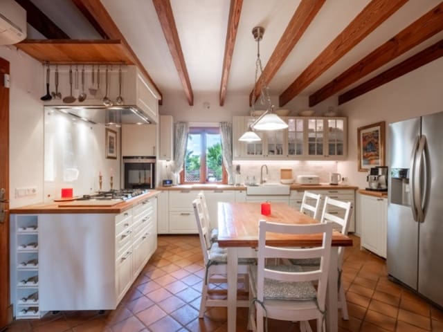 6 soverom Finca/Herregård til salgs i L'Aranjassa / S'Aranjassa, Palma de Mallorca med svømmebasseng garasje - € 2 190 000 (Ref: 9000389)