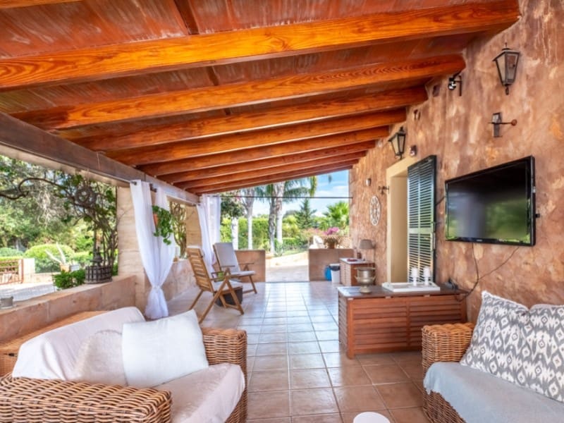 6 soveværelse Finca/Landehus til salg i L'Aranjassa / S'Aranjassa med swimmingpool garage - € 2.190.000 (Ref: 9000389)