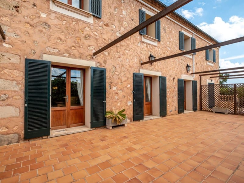 6 soveværelse Finca/Landehus til salg i L'Aranjassa / S'Aranjassa med swimmingpool garage - € 2.190.000 (Ref: 9000389)