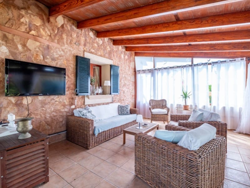 6 soveværelse Finca/Landehus til salg i L'Aranjassa / S'Aranjassa med swimmingpool garage - € 2.190.000 (Ref: 9000389)