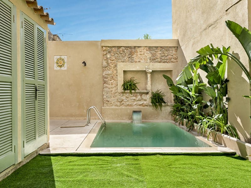 3 soveværelse Villa til salg i Alaro med swimmingpool garage - € 1.695.000 (Ref: 9005113)