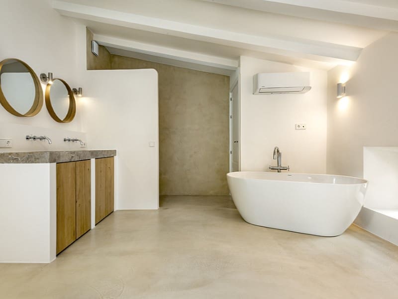 3 soveværelse Villa til salg i Alaro med swimmingpool garage - € 1.695.000 (Ref: 9005113)