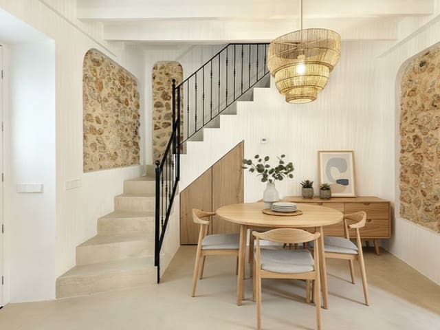 3 soverom Villa til salgs i Alaró med svømmebasseng garasje - € 1 695 000 (Ref: 9005113)