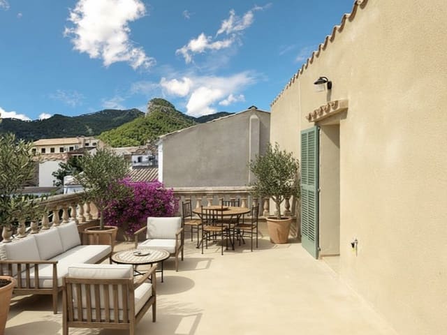 3 soverom Villa til salgs i Alaró med svømmebasseng garasje - € 1 695 000 (Ref: 9005113)