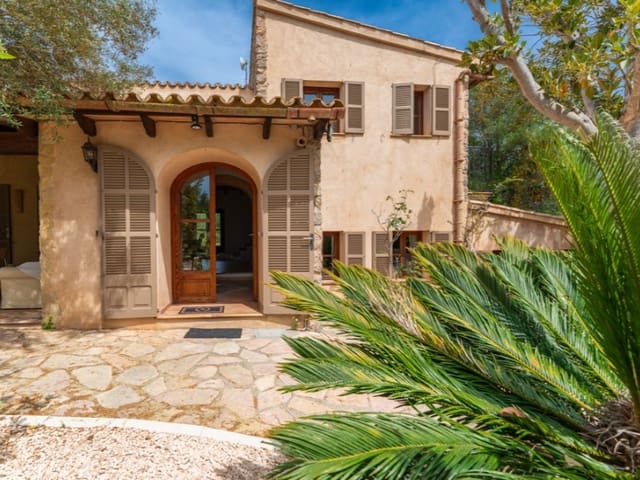 5 soveværelse Finca/Landehus til salg i Artà med swimmingpool - € 1.600.000 (Ref: 9029968)