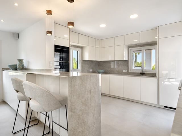 9 soveværelse Finca/Landehus til salg i Llucmajor med swimmingpool - € 3.900.000 (Ref: 9049183)