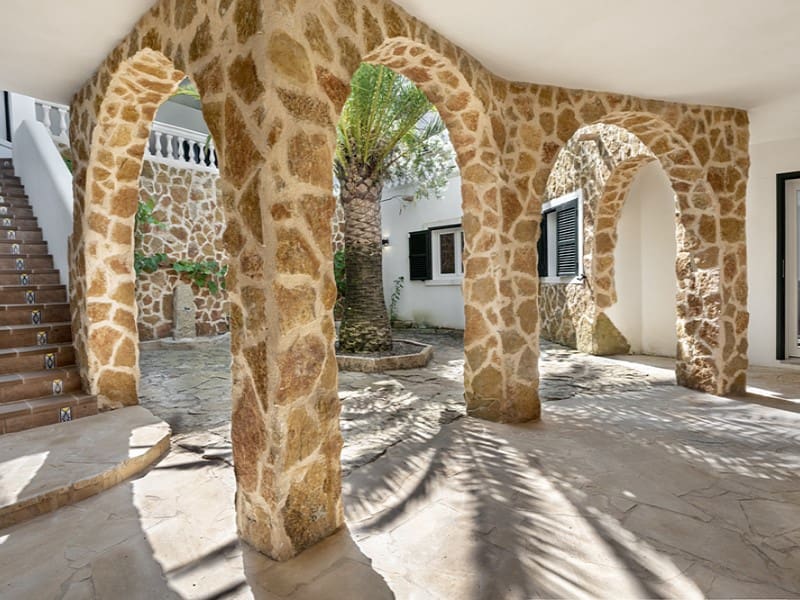 9 soveværelse Finca/Landehus til salg i Llucmajor med swimmingpool - € 3.900.000 (Ref: 9049183)