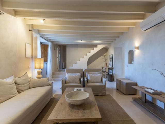 Chalet de 3 habitaciones en Caimari, Selva en venta con piscina - 1.250.000 € (Ref: 9051408)