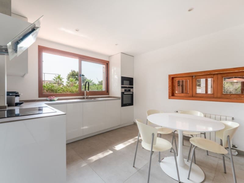 4 bedroom Villa for sale in Santa Ponsa with pool garage - € 1,950,000 (Ref: 9078296)