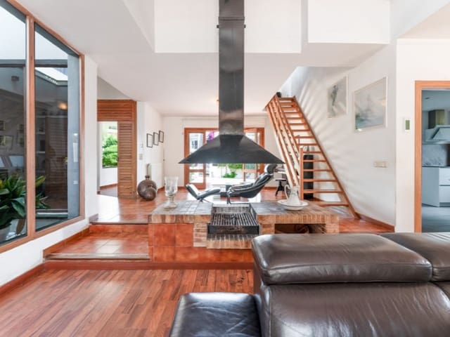 4 camera da letto Villa in vendita in Santa Ponsa, Calvià con piscina garage - 1.950.000 € (Rif: 9078296)