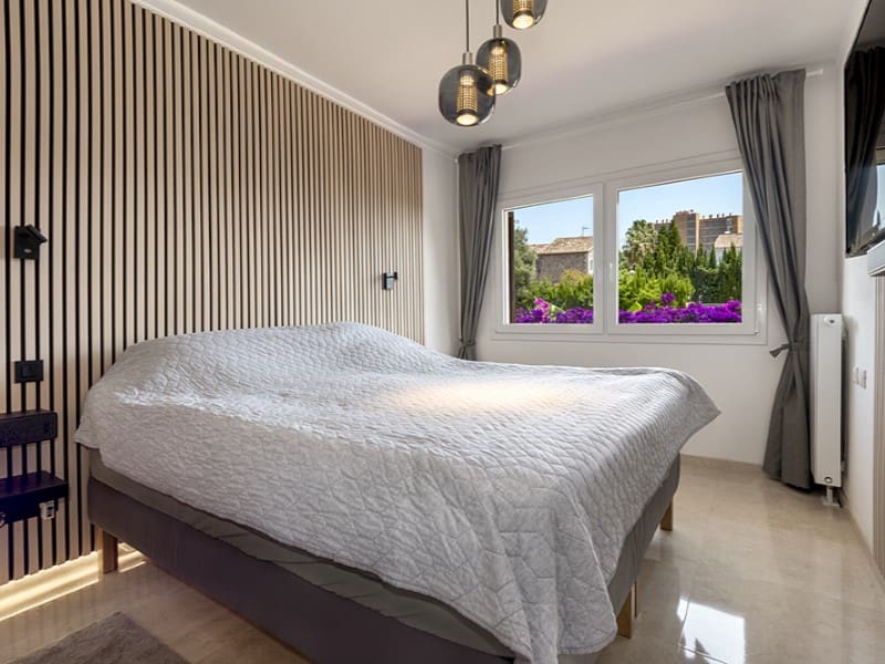 4 soveværelse Villa til salg i Calas de Mallorca med swimmingpool garage - € 990.000 (Ref: 9078297)