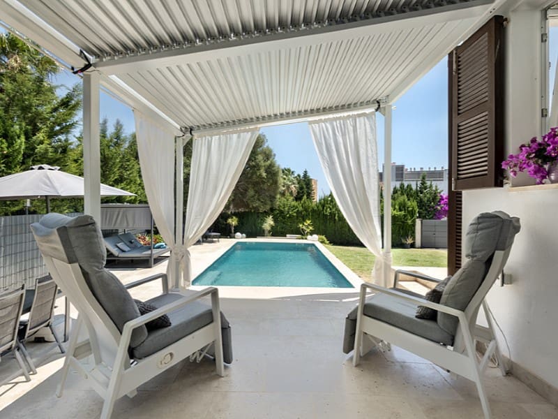 4 soveværelse Villa til salg i Calas de Mallorca med swimmingpool garage - € 990.000 (Ref: 9078297)