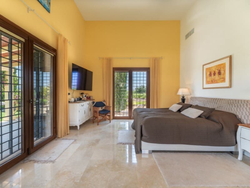 3 soveværelse Finca/Landehus til salg i Porreres med swimmingpool garage - € 4.800.000 (Ref: 9091954)