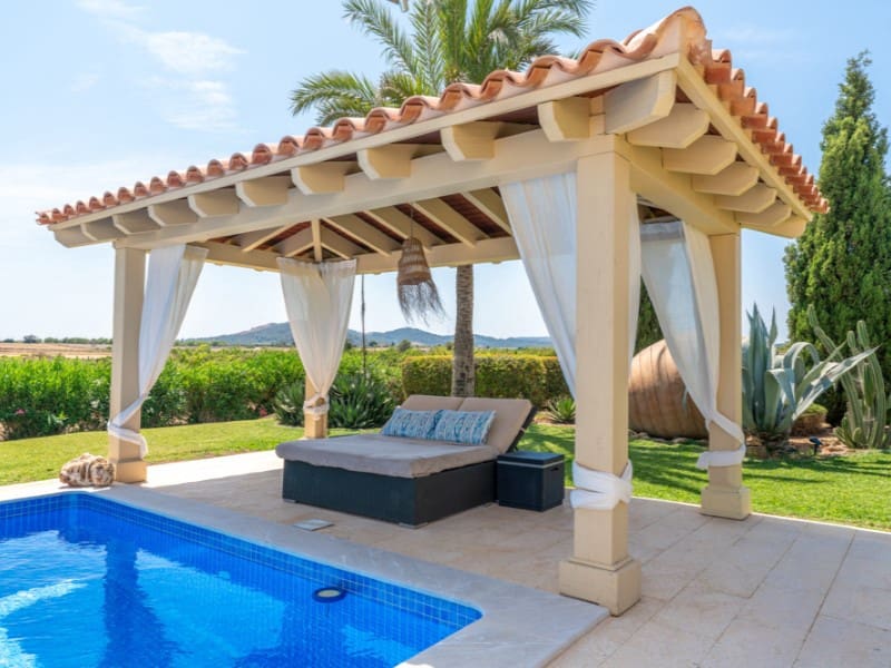 3 soveværelse Finca/Landehus til salg i Porreres med swimmingpool garage - € 4.800.000 (Ref: 9091954)