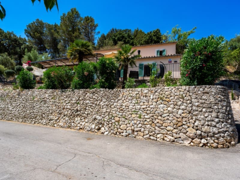 3 soveværelse Villa til salg i Galilea med garage - € 980.000 (Ref: 9099378)