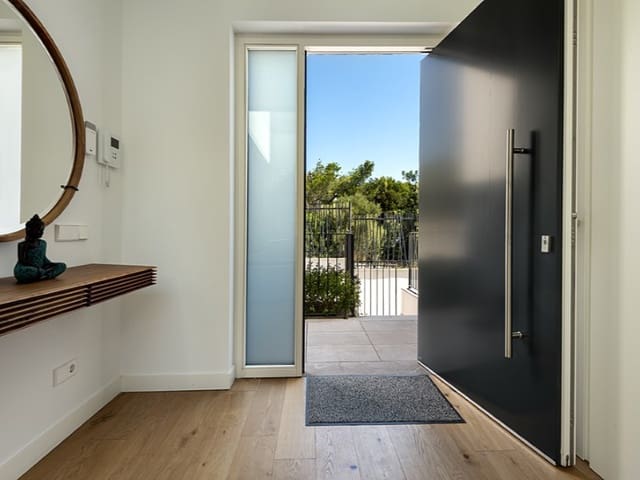 3 soveværelse Villa til salg i Cala Vinyes / Cala Vinyas / Cala Viñas, Calvià med swimmingpool garage - € 1.390.000 (Ref: 9103377)