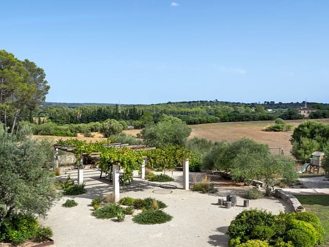 6 bedroom Finca/Country House for sale in Sencelles with pool garage - € 3,250,000 (Ref: 9103378)