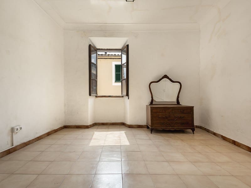 3 soveværelse Villa til salg i Alaro med garage - € 395.000 (Ref: 9109029)