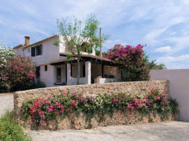 4 bedroom Finca/Country House for sale in Alaró - € 695,000 (Ref: 9119061)