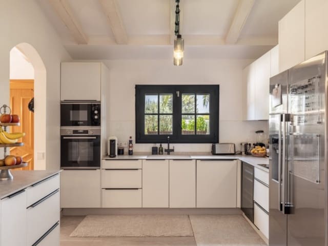 8 sypialnia Finka/Dom wiejski na sprzedaż w Binissalem z basenem - 3 900 000 € (Ref: 9137277)