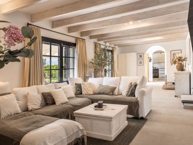 8 sypialnia Finka/Dom wiejski na sprzedaż w Binissalem z basenem - 3 900 000 € (Ref: 9137277)