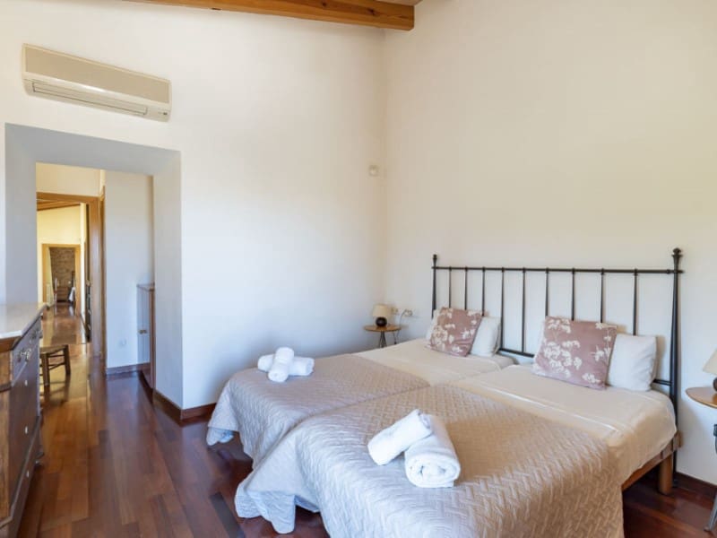 4 soveværelse Finca/Landehus til salg i Santanyi med swimmingpool garage - € 3.750.000 (Ref: 9141719)