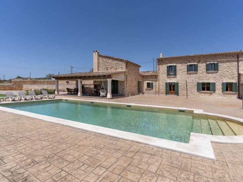 4 soveværelse Finca/Landehus til salg i Santanyi med swimmingpool garage - € 3.750.000 (Ref: 9141719)