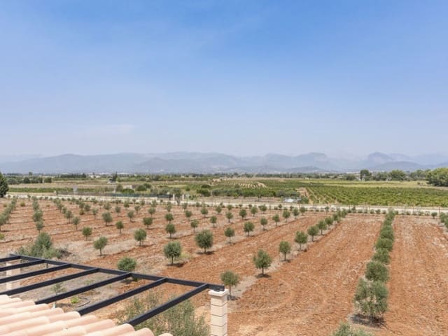 5 Zimmer Finca/Landgut zu verkaufen in Santa María del Camí mit Pool Garage - 3.750.000 € (Ref: 9169854)