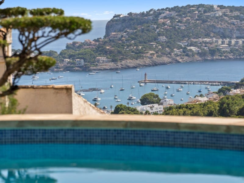 4 sypialnia Willa na sprzedaż w Puerto de Andratx z basenem garażem - 3 900 000 € (Ref: 9176794)