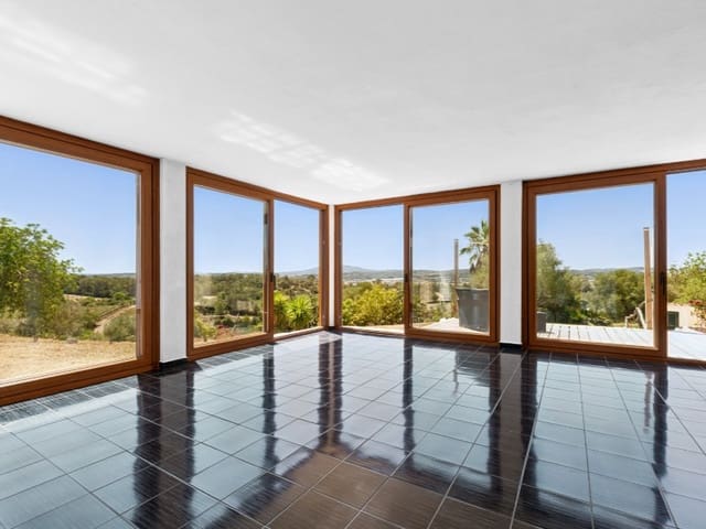 4 bedroom Finca/Country House for sale in Sineu with pool garage - € 1,190,000 (Ref: 9185591)