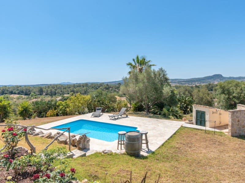 4 bedroom Finca/Country House for sale in Sineu with pool garage - € 1,190,000 (Ref: 9185591)