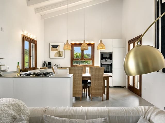 3 chambre Finca/Maison de Campagne à vendre à Santanyí avec piscine - 1 975 000 € (Ref: 9185592)