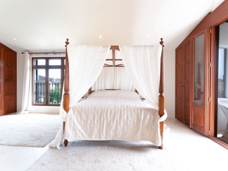 9 soveværelse Villa til salg i Sant Joan med swimmingpool garage - € 2.150.000 (Ref: 9199711)