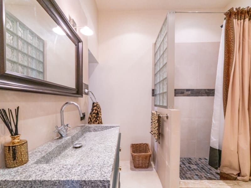 9 soveværelse Villa til salg i Sant Joan med swimmingpool garage - € 2.150.000 (Ref: 9199711)